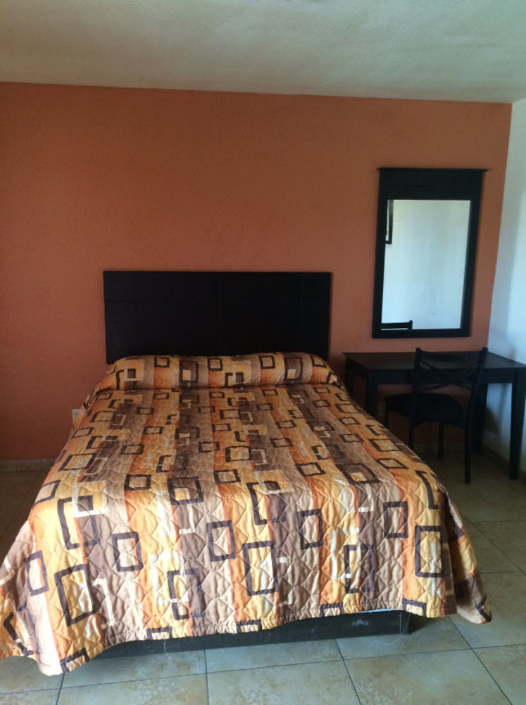 Bayshore Motel La Porte Luaran gambar